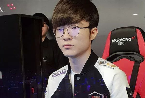 际行动回应 际行动回应