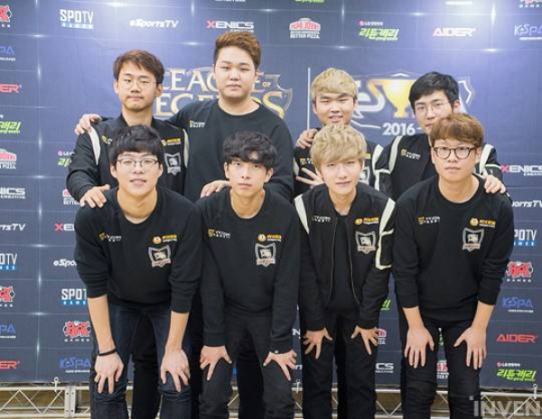 在团队配合 在团队配合